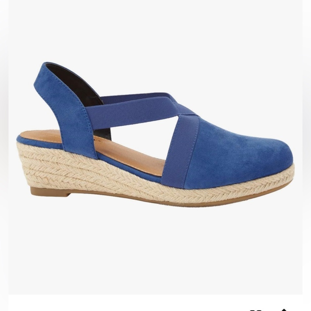 Comfortview Women's Wide Width The Elodie Espadrille new with out tags.
